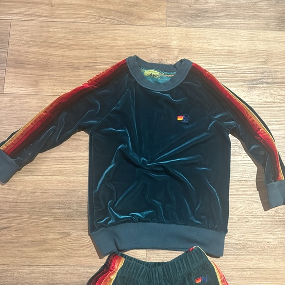 Pre-Loved AVN Velvet track suit.  Selling in used condition.  4T - Picture 2 of 4